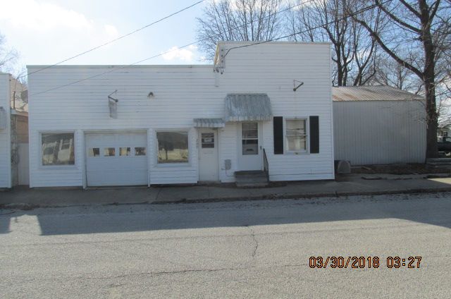 209 S Poplar St, Mount Olive, IL 62069